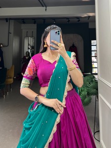 Atractivo Lehenga Choli de Algodón y Seda con Bordado de Hilo, Fabricante y Proveedor de Moda Femenina de Surat a Precio Económico - Product Image 5