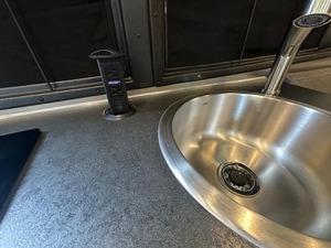 PROVEEDOR VERIFICADO DE NUEVO Air stream Base camp Xe 20Xe con Inodoro de Compostaje - Product Image 5