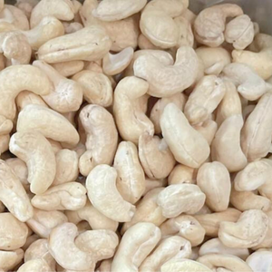 Offre Spéciale 2025 Prix international des noix de cajou Santigo Vietnam en gros W180 W240 W320 Reday à expédier - Product Image 1