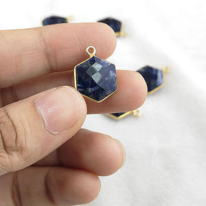 Pendentifs fins et breloques or vermeil ensemble de lunette forme géométrique à facettes Sodalite hexagone pendentif collier pierre précieuse de guérison - Product Image 2