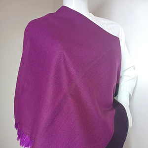 ผ้าคลุมไหล่ขนสัตว์อะคริลิค - Product Image 1