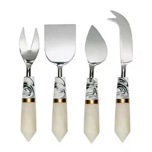 Juego de cubiertos de vajilla Juego de cuchillos de queso de plata con mango de mármol de excelente calidad - Product Image 1