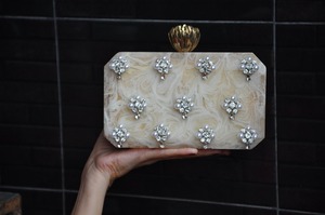 COLOUR กระเป๋าคลัทช์เรซินบล็อกสไตล์โมเดิร์นสไตล์ศิลปะมุกโซ่กระเป๋าแฟชั่นที่เก๋ไก๋ตัวหนาและเต็มไปด้วยบุคลิก - Product Image 5