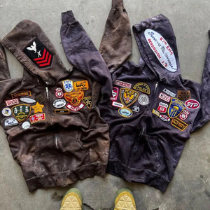 เสื้อฮู้ดดี้วินเทจปักลายแบบกำหนดเอง 500gsm สำหรับผู้ชาย ล้างสีแบบแอซิด หนักแน่น ตกแต่งด้วยแพทช์ 3 มิติ ผ้าฝ้ายฟลีซเนื้อนุ่ม 100% ทรงปกติ - Product Image 1