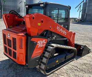 Chargeuse compacte sur chenilles OEM Kubota, capacité de charge nominale de 4 tonnes, puissance de 92 kW, équipée d'un moteur, d'un roulement et d'une boîte de vitesses pour la construction et l'agriculture - Product Image 1