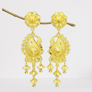 Pocket Friendly Vente en gros Dernières boucles d'oreilles Bali Design pour toutes les occasions Boucles d'oreilles de mode élégantes plaquées or pour femmes et filles - Product Image 1