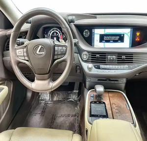 Meilleure offre authentique : LS 500 berline 4 portes 6 cylindres certifiée d'occasion, sans accident, faible kilométrage, garantie 3 ans (modèle 2022) - Product Image 6