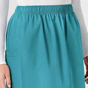 Meilleures ventes, Ensembles de gommages médicaux féminins respirants en spandex, Fabrication en gros, Jupes de gommage pour femmes à bas prix - Product Image 2