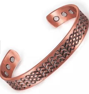 Pulsera de moda de cobre puro de alta calidad para hombres y mujeres Ideas elegantes de regalos de Navidad - Product Image 1