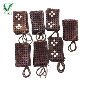 Tendance chaude Sac à main artisanal vietnamien 100% Coquille de noix de coco Meilleur prix en ligne! Doublure en toile Fermeture à glissière Deux fleurs décoratives - Product Image 3