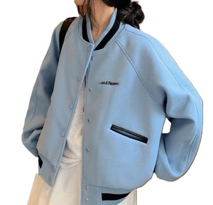 Veste universitaire surdimensionnée au design personnalisé Vestes Letterman pour femmes décontractées en gros Vestes universitaires multi-poches de qualité supérieure - Product Image 1