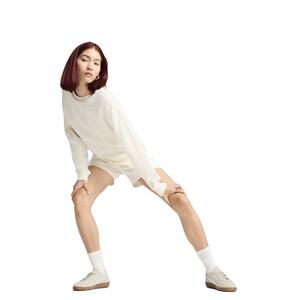 Ensemble court pour femmes, vente en gros, sweat-shirt à col rond et short, logo et impression personnalisés, ensemble d'été pour femmes - Product Image 2