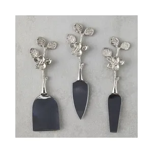 Ensemble de couteaux à fromage de luxe en acier inoxydable avec manche en marbre et en bois, parfait pour une cuisine élégante et des cadeaux de mariage, lot de 3 - Product Image 2