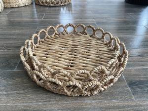 ถาดสานจากผักตบชวาทรงกลม ทำมือ เป็นมิตรกับสิ่งแวดล้อม พร้อมหูจับ รับผลิตแบบ OEM ODM ขายส่งจากเวียดนาม ของตกแต่งบ้านสไตล์เรียบง่ายและที่เก็บของ - Product Image 6