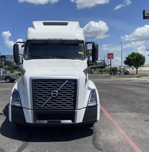 Camión con Cabina Dormitorio VOL_VO Usado en Excelentes Condiciones, Modelos 2024, 2023, 2022 - VNL64T860 - Product Image 1