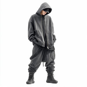 Chándal Deportivo Personalizado de Invierno |   Ropa Deportiva REGAL-THREE LLC de Primera Calidad, Diseño 2 en 1 de Poliéster/Algodón, Logotipo Personalizable, Empaque - Product Image 4