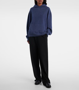 เสื้อฮู้ดดี้ทรงโอเวอร์ไซส์สำหรับผู้หญิง ฤดูหนาว ODM โลโก้ด้านหน้า ผ้าฝ้าย 100% เป็นมิตรกับสิ่งแวดล้อม ดีไซน์ทันสมัย ทรงไหล่ตก เหมาะสำหรับใส่ในชีวิตประจำวัน - Product Image 4