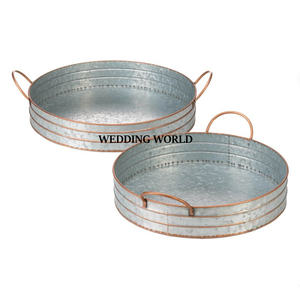 Ensemble de deux plateaux de service galvanisés forme ronde à la main servant des articles de mariage vente chaude concepteur plateau de service en métal de luxe - Product Image 2