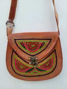 Cuero de cabra hecho a mano Real bordado Rajasthani 5*7 pulgadas Cross Body Sling Bag mujeres Vintage tradicional multicolor Kashida Bag - Product Image 5