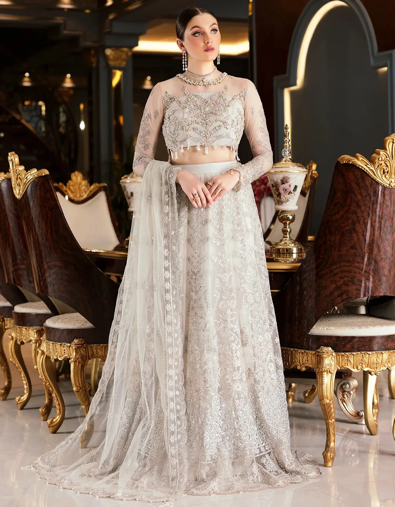 शादी की उच्च गुणवत्ता वाले कपड़े भारी कशीदाकारी handwork पारंपरिक डिजाइनर शादी पहनने स्टाइलिश 2022 ब्राइडल lehenga