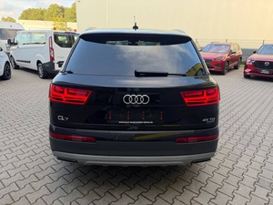 Audi Q7 55 Premium d'occasion 2019, conduite à gauche, sièges en cuir, pneus R17, transmission automatique, phares à LED - Product Image 2