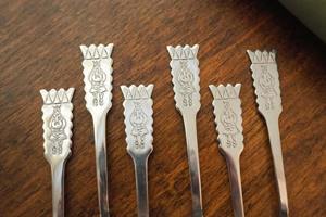 Ensemble de cuillères design finies argent, couverts élégants et élégants en acier inoxydable, parfaits pour la cuisine et les cadeaux de l'Inde - Product Image 4