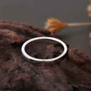 Anillo Apilable de Media Eternidad con Diamantes en Canal, Corte Redondo, Anillo de Moissanita para Regalo de Aniversario - Product Image 6