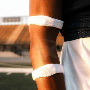 En stock Venta caliente de fútbol americano Bicep Bands Professional Made American Football Bicep Bands - Product Image 2