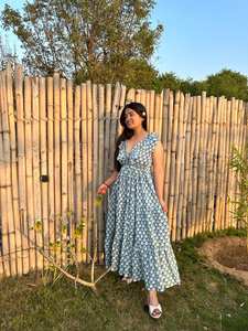 ชุดเดรสยาวลำลองสไตล์โบฮีเมียนสำหรับผู้หญิง ลายพิมพ์ดอกไม้ด้วยมือ ผ้าทอเป็นมิตรกับสิ่งแวดล้อม เอวธรรมชาติ เหมาะสำหรับฤดูร้อน - Product Image 3