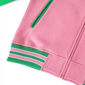 เสื้อแจ็คเก็ตบอมเบอร์แบบกลับด้านได้ สีชมพู/เขียว สำหรับผู้ชาย  พร้อมโลโก้ปักของชมรมนักศึกษา - Product Image 5