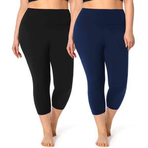 Impression personnalisée leggings de yoga capri grande taille avec poches pour femmes taille haute confortable et extensible beurre doux avec courbes - Product Image 3