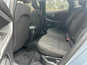 Livraison mondiale pour les voitures d'occasion V40 2018 T3 Smart Edition à vendre, diesel, automatique, sièges en cuir - Product Image 5