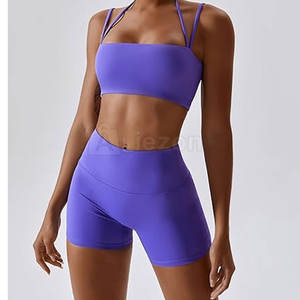 Conjunto de Top y pantalones cortos de Yoga para mujer de secado rápido para uso en gimnasio de verano Conjunto de entrenamiento de Top y pantalones cortos de Yoga para mujer - Product Image 4