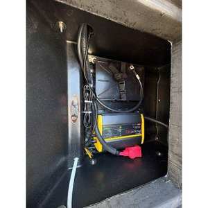 Bateau de pêche de luxe Harris Solstice Dual Console 250 CWDH 2026 - Product Image 2