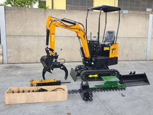 Livraison gratuite HT12 Mini-excavatrice compacte diesel de 1,1 tonne |   12 HP Diesel |   Profondeur de creusement de 1,65 m |   Bac de 0,025 m³ avec accessoires - Product Image 1