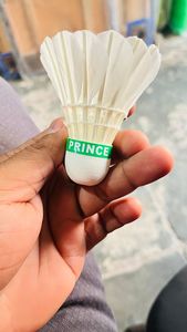 ลูกแบดมินตันคุณภาพสูงสำหรับการแข่งขันระดับมืออาชีพ ขนห่านตรง 2 ชั้น ทนทาน หัวไม้คอร์ก แข็งแรง - Product Image 4