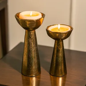 Soporte de luz de vela de diseño superior de mejor venta Venta caliente Metal de alto acabado chapado en oro de lujo en portavelas de aluminio - Product Image 1