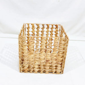 Cesta de Almacenamiento Cuadrada de Jacinto de Agua, Tejido Abierto, Estilo Rústico y Ecológico, Marca Artex Dong Thap, para el Hogar - Product Image 2