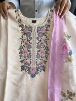 Ensemble Kurta pour femme en Georgette brodée de créateur avec Dupatta rose – En stock, délai de livraison d'échantillon de 7 jours, fabriqué en Inde