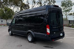 Voiture d'occasion fiable Ford Transit 350 HD AWD 2022 - Product Image 3