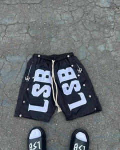 Pantalones cortos de hombre de talla grande con cordón y logotipo personalizado con parche desgastado y estampado 100% algodón para hombre - Product Image 5