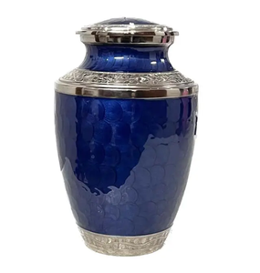 Venta caliente monarca yendo a casa urna de cremación para adultos púrpura con mariposas revoloteando grabadas alas de amor y libertad - Product Image 3