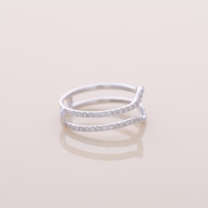 Anillo de Boda Curvo con Diamante Redondo Cultivado en Laboratorio, Plata de Ley 925 Sólida, Engaste Pavé, Apilable - Product Image 4