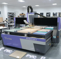 Machine de fraisage CNC à changement d'outil automatique AKM2030C pour le travail du bois, configurations personnalisables, fourniture directe d'usine, service fiable