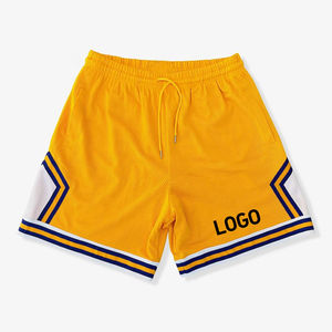 Conjunto Deportivo de Baloncesto Personalizado por Sublimación para Hombre y Mujer, con Malla Transpirable, Logotipo de Diseñador y Bolsillos - Product Image 1