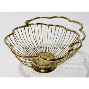 Cesta de frutas y pan de hierro nueva de diseño único ideal para temas de cocina rústicos y contemporáneos en venta - Product Image 3
