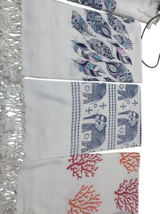 DAFNI BIG PAZAR Modèle 703 Serviette turque Peshtemal en tissu éponge tissé 100% coton, 75x170cm, 180g, légère et à séchage rapide - Product Image 2