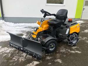 Stiga Park Pro 900AWX tondeuse à pont avant balayeuse à neige avec moteur inclus et autres machines à vendre dans le monde entier avec expédition rapide - Product Image 6