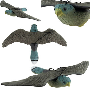 Faucon réaliste en vol, oiseau artificiel répulsif de haute qualité pour la lutte contre les insectes et les oiseaux - Product Image 2
