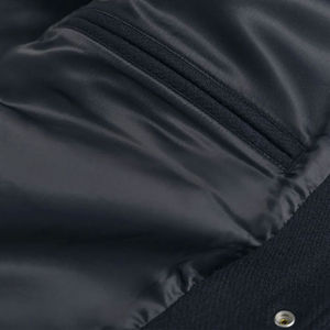 เสื้อแจ็กเก็ตเบสบอลผ้าสักหลาดแขนหนังผ้ากำมะหยี่ขนแกะสำหรับผู้ชาย - Product Image 6